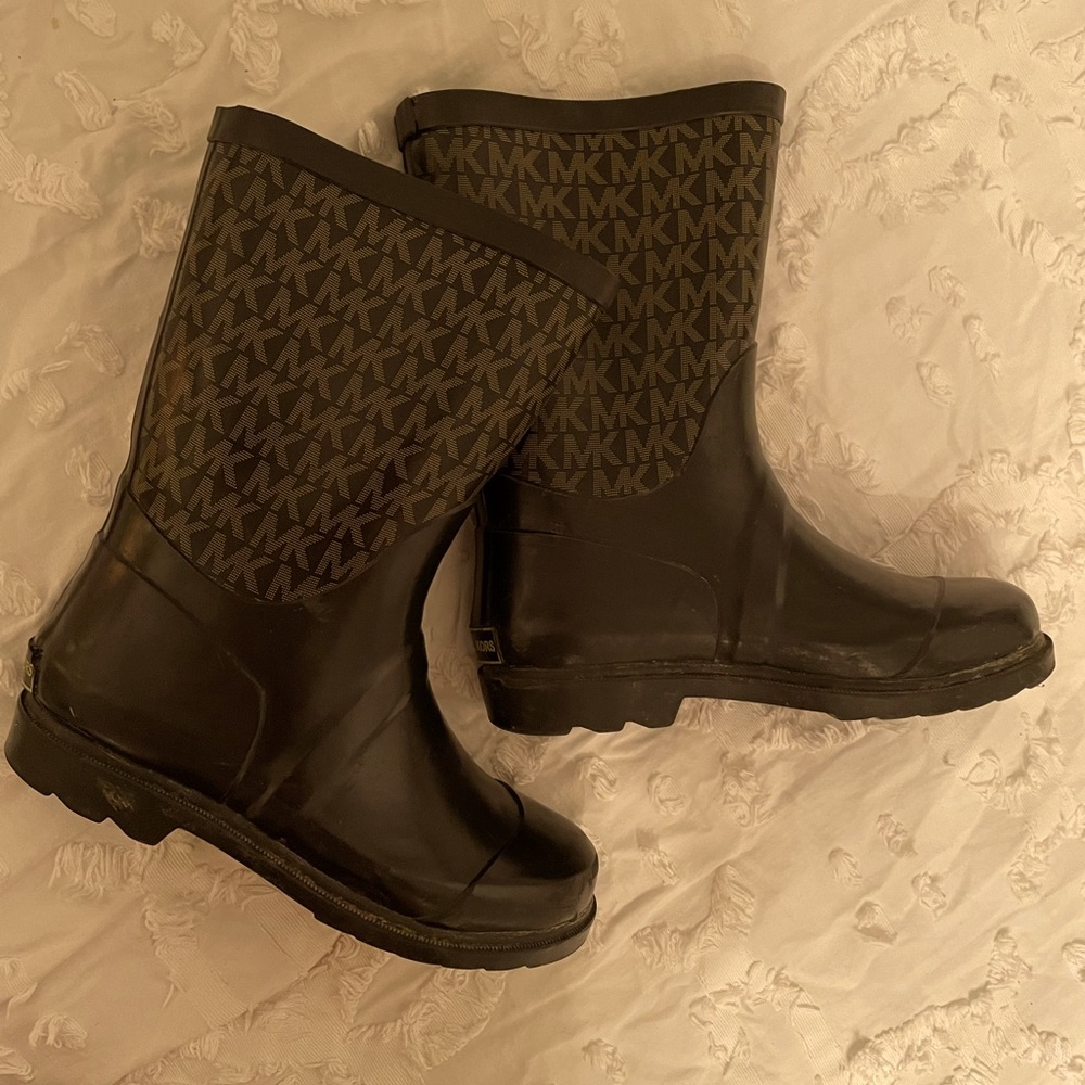 Michael Kors Youth Size 1 Boots/Rainboots